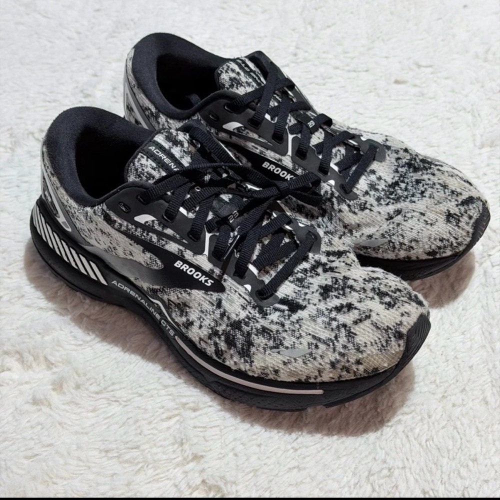 Brooks Adrenaline GTS 23 Running Sneaker Shoes Gray Black White Camo Men's US 9
